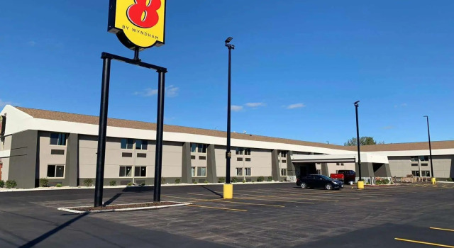 Номер Standard Super 8 by Wyndham South Holland