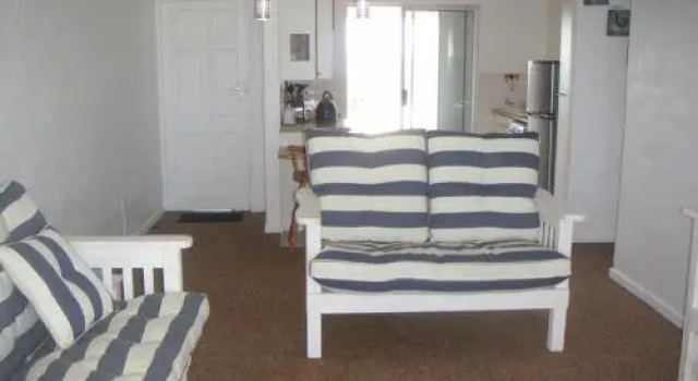Waterside Living DB03, Забронировать Отель Отели Route 62 с бассейном, Бассейн