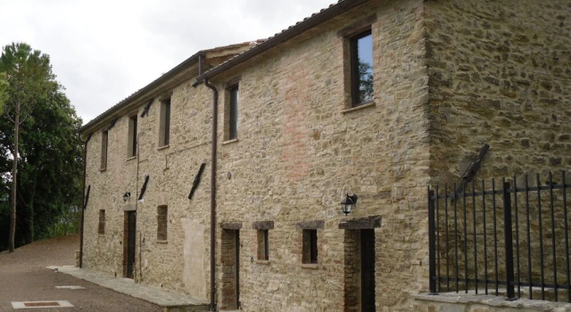 Secluded Holiday Home in Perugia With Swimming Pool, Varaa Hotelli Perugia Umbria