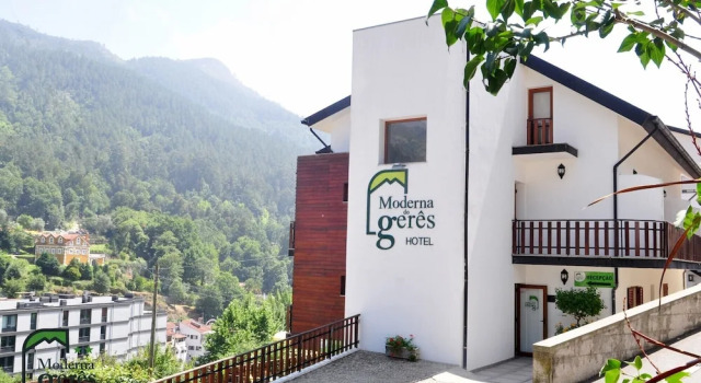 Moderna do Geres Hotel, Забронировать Отель Жереш Пенеда-Жереш, рядом с Смотровая площадка Педра-Бела