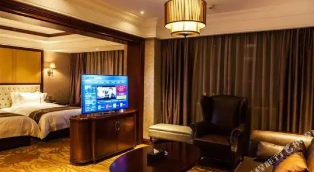 Четырёхместный люкс Presidential Tianyuan Hotel