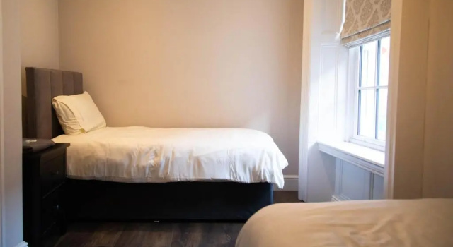 Апартаменты Deluxe Molloy's Apartments