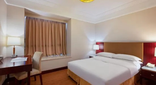 Люкс с 3 комнатами Golden Diamond Hotel