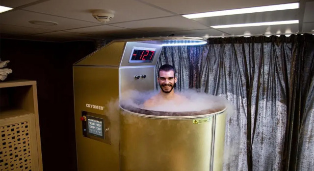 X Bionic Hotel