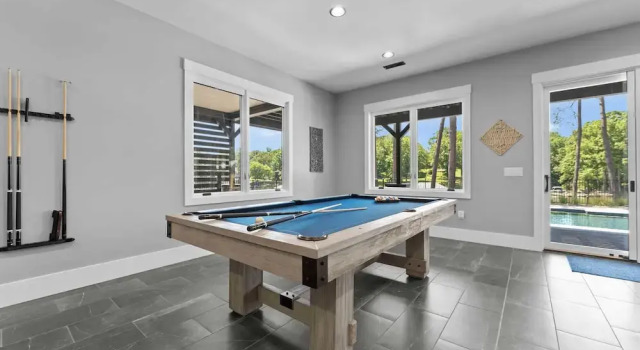 Коттедж Luxe Lakefront Lodge w/ Pool, Hot Tub, Theater & Private Dock Sleeps 21