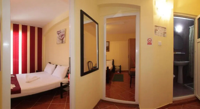 Camera quadrupla Standard con balcone Panos