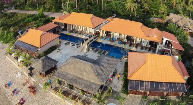 Трёхместный номер Deluxe рядом с пляжем Peace Paradise Beach