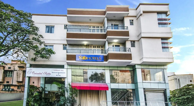FabHotel Oriental Suites, Varaa Hotelli Hotellit Bangalore aamiaisella, Aamiainen