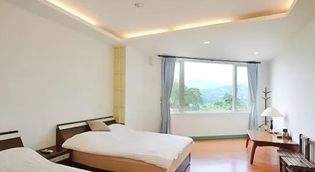 Четырёхместный номер Standard Warm House Hostel
