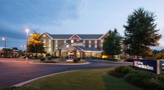 Полулюкс Отель Hilton Garden Inn Macon / Mercer University