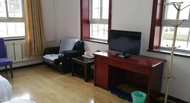 Dalian Golden Beach Swan Lake Hotel, Book Hotel Dalian 
