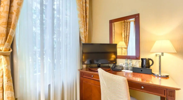 Park Hotel, Забронировать Отель Отели Щецина с завтраком, рядом с Кафедральный собор Св. Иакова апостола, Завтраки