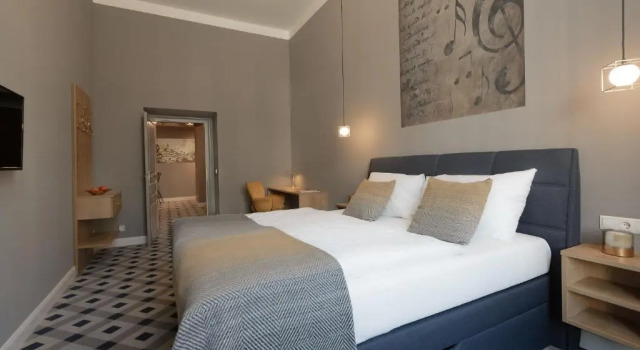 Апартаменты KH Opera Apartments