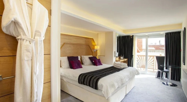 Queens Mansions, Забронировать Отель Отели Ланкашир 4 звезды, 4*