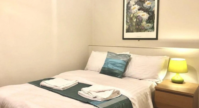 Cosy 3-bed Apartment in London, Varaa Huoneisto Asunnot kohteessa Merseyside, Huoneisto