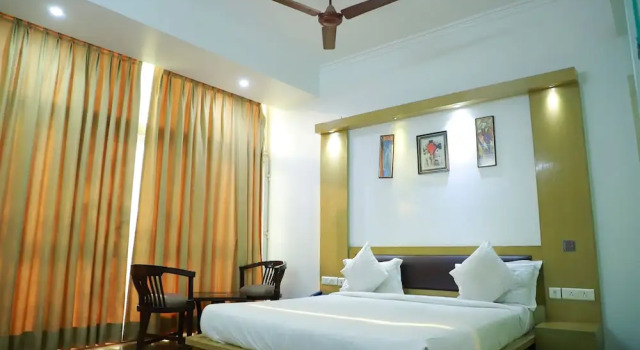 Люкс Deluxe Hotel Parth Inn