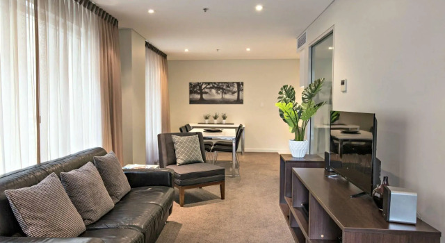 Adelaide Dress Circle Apartments - North Terrace, Забронировать Апартаменты/квартира Апартаменты Аделаиды, рядом с Южноавстралийская художественная галерея, Апартаменты/квартира