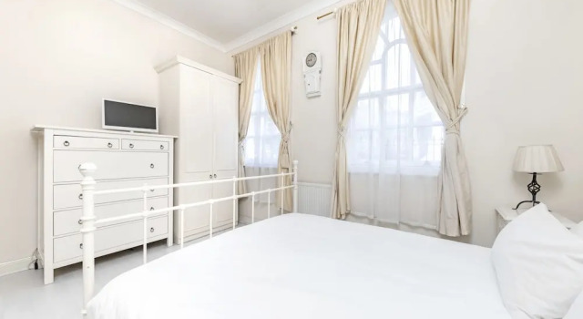Апартаменты Spacious Apartment in Trendy Islington