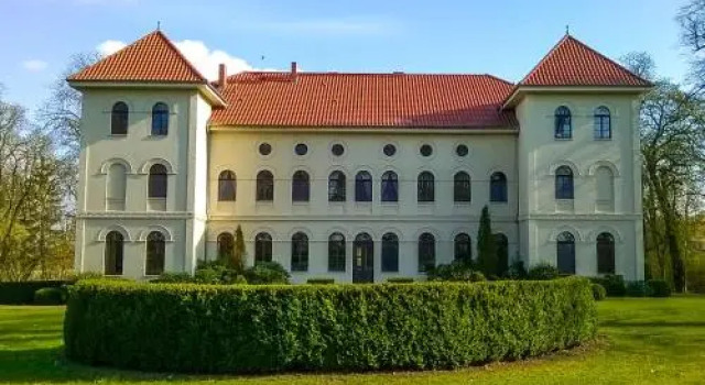 Schlosshotel Marihn, Забронировать Отель Пенцлин 