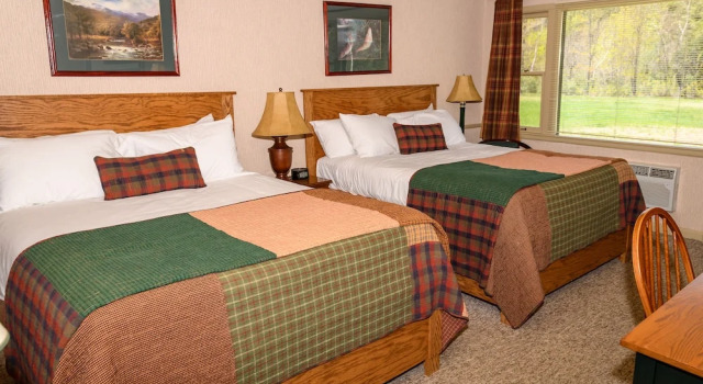 Четырёхместный номер Standard с видом на горы Hungry Trout Resort