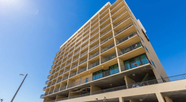 Phoenix All Suites Hotel, Забронировать Апарт-отель Отели Галф-Шорс с бассейном, рядом с Парк аттракционов Waterville USA, Бассейн