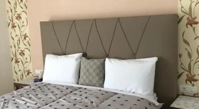 Двухместный номер Standard Hotel Royal