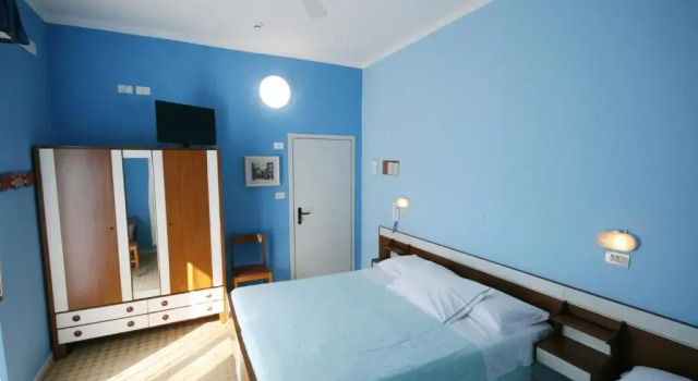 Трёхместный номер Standard Hotel Cheri