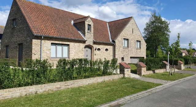 Коттедж MOLO house - cosy house with sunny garden and bbq in silent surroundings - near the BEACH - ideal for families and quiet groups - 15 km from BRUGES