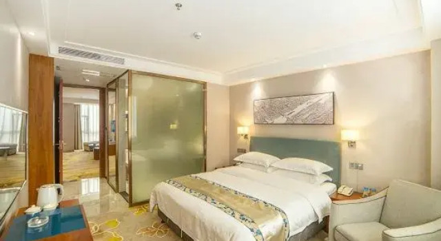 Люкс Deluxe Shuang Yi Hotel