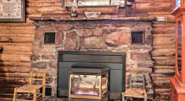 Creekside Clancy Cabin in Helena Natl Forest!, Buchen Sie Ferienhaus Villen in Helena, Villa