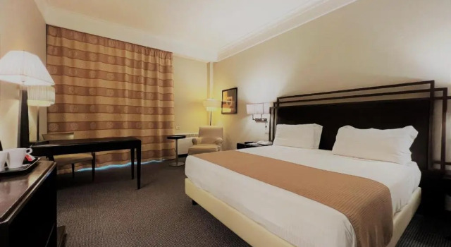 Двухместный номер Premium Crowne Plaza Rome St. Peters by IHG