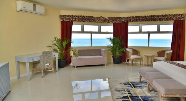 Hotel Grand A View, Book Hotel Hoteller i Montego Bay Coast med parkering, Parkering