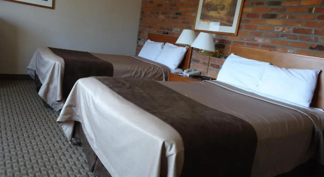 Четырёхместный номер Standard Travelodge by Wyndham Thunder Bay ON