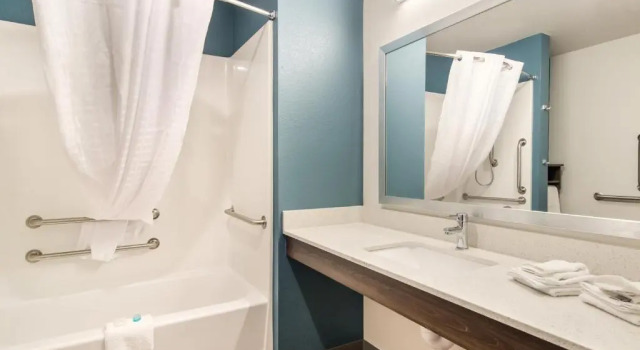Четырёхместный номер Standard WoodSpring Suites Thornton-North Denver