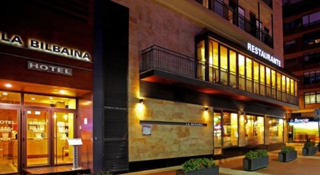 Hotel La Bilbaina, Rezerwuj Hotel Hotele w Baskonia z parkingiem, Parking