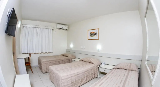 Трёхместный номер Standard Hotel Suárez Executive Novo Hamburgo