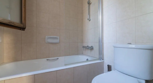 Вилла с балконом Beautiful 2 Bedroom Villa Proteus HG29 with private pool and pretty golf course views, Short walk to resort village square on Aphrodite Hills