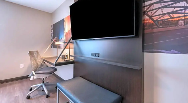 Двухместный люкс с видом на горы Vīb Hotel by Best Western Denver RiNo