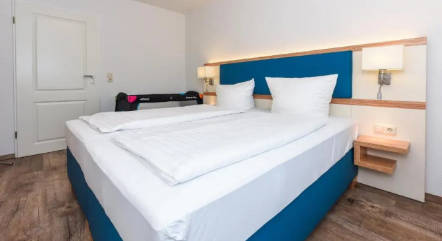 Ferienwohnung Haus zum Seehund mit Pool und Brötchenservice, Réserver Hôtel Esens Frise orientale