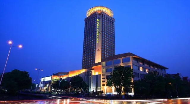 Номер Standard New Century Grand Hotel Shaoxing