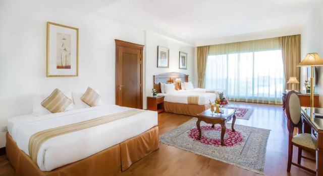 Номер семейный Отель Grand Excelsior Hotel Bur Dubai