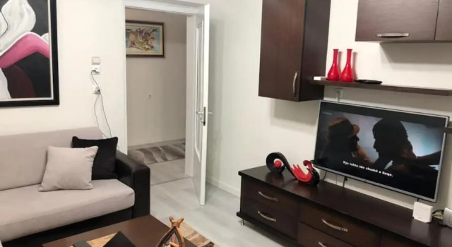 Luxury appartment Citty center, Забронировать Отель Mbrostar-Ferko Албанская Ривьера