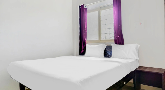 OYO Home 81316 Rajyog Inn 67688, Забронировать Отель Отели штата Махараштры 3 звезды, 3*