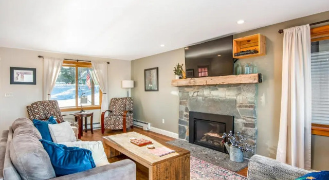 Люкс с видом на озеро Lakeshore Vermont