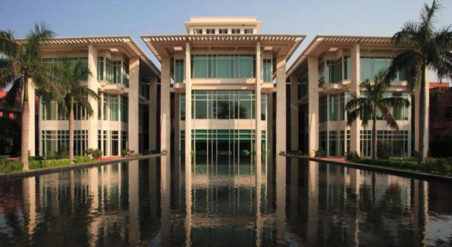 Jaypee Palace Hotel, Забронировать Отель Отели Taj Ganj с бассейном, Бассейн