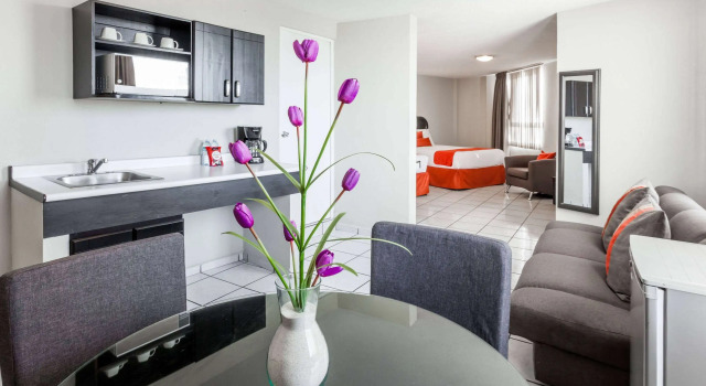 Howard Johnson by Wyndham Guanajuato Leon Avenida, Prenota Hotel León Guanajuato