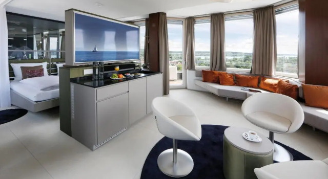 Люкс aquaTurm Hotel Plus Energie