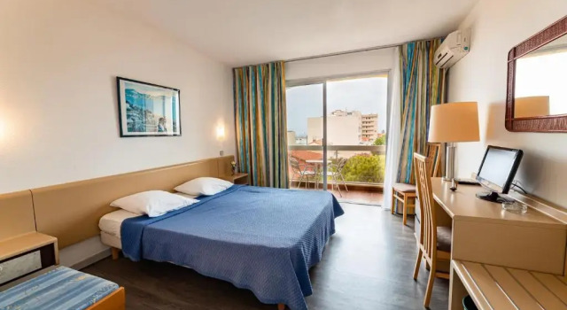 Номер Standard Hotel du Port