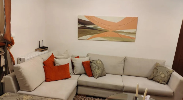 Travell Suite 11
