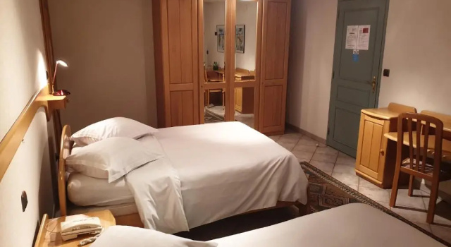 Номер Standard Logis Hotel Restaurant Le Faudé
